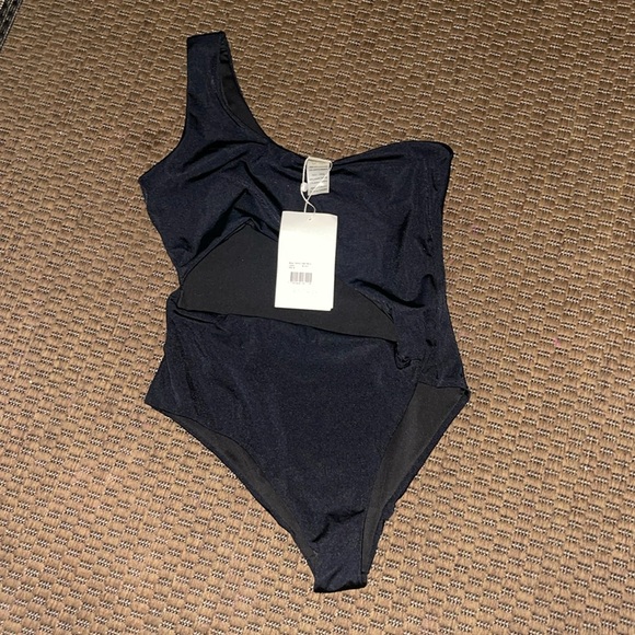 BAOBAB Nikka One Piece Size small